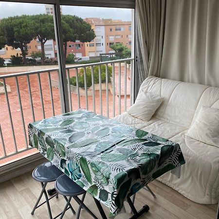 Studio Avec Belle Vue Sur Le Port Apartment Agde Exterior foto
